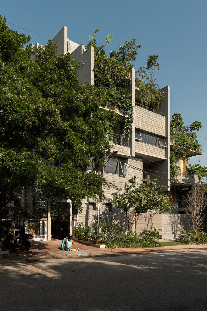 Monolithic bengaluru house exterior