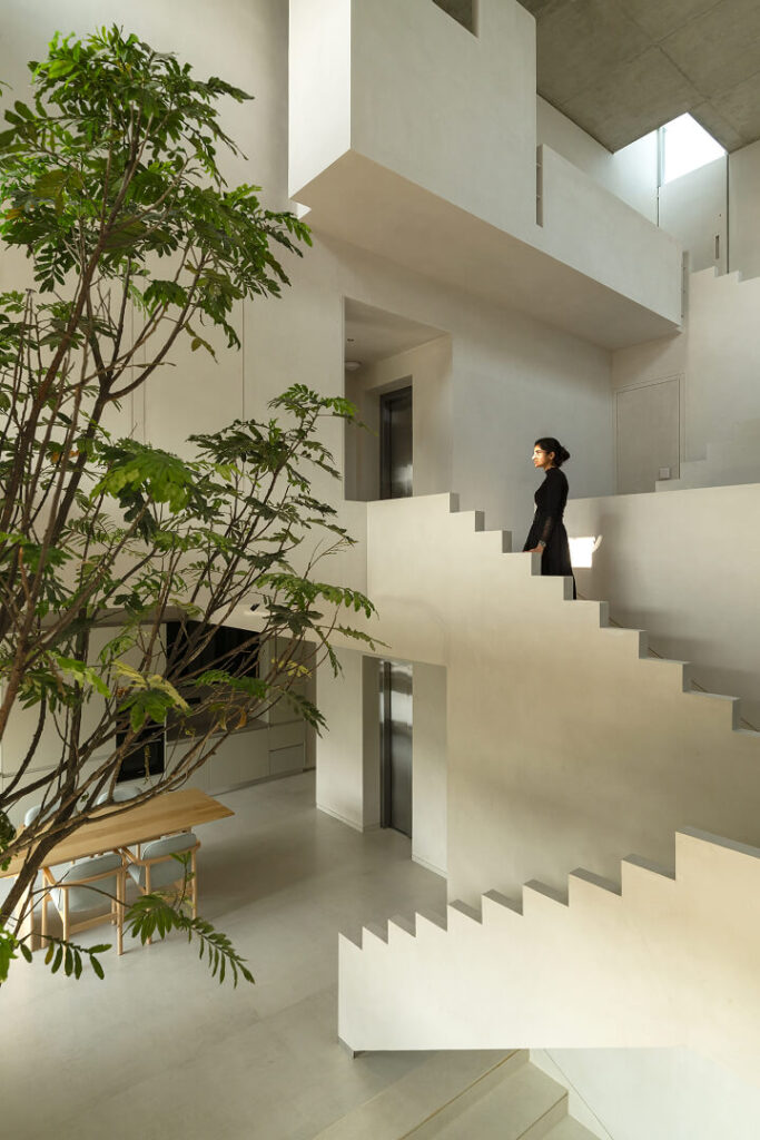Brutalist design example featuring Nexion Terraelino Gesso 120x240 cm
