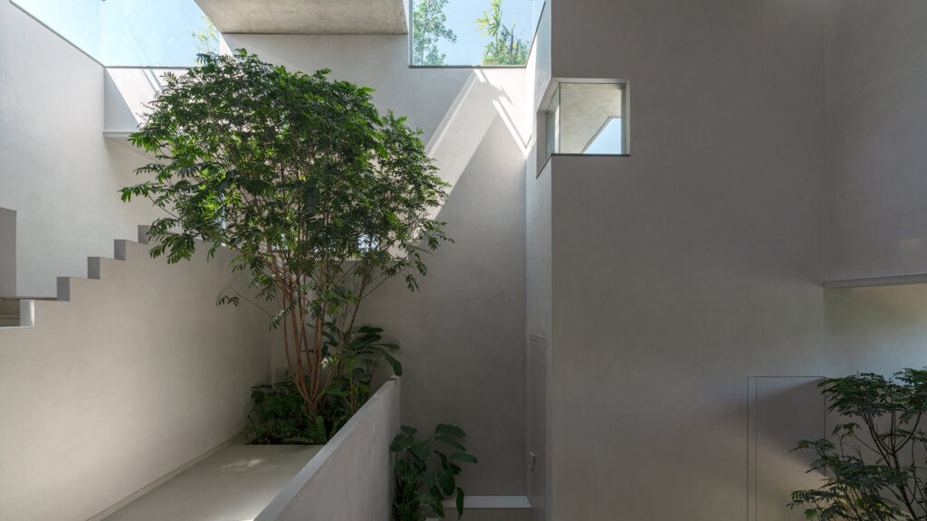 Brutalist interior design project featuring Nexion Terraelino Gesso 120x240 cm